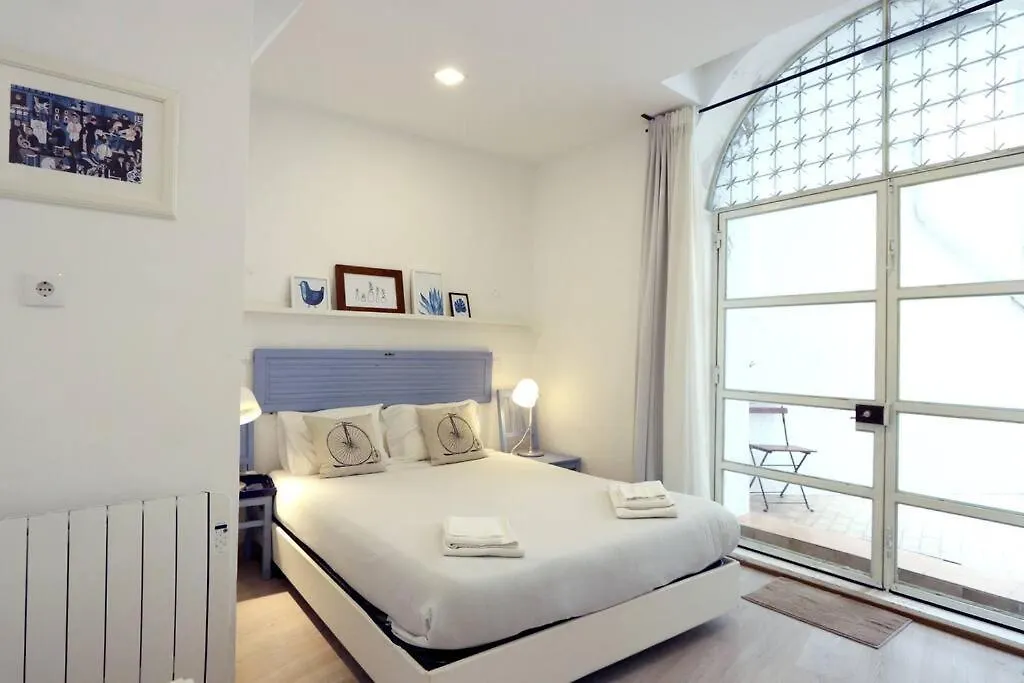 Alfama'S Hidden Terrace Gem Apartment Lisbon