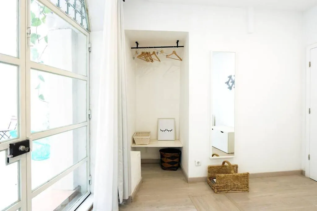 Alfama'S Hidden Terrace Gem Apartment Lisbon